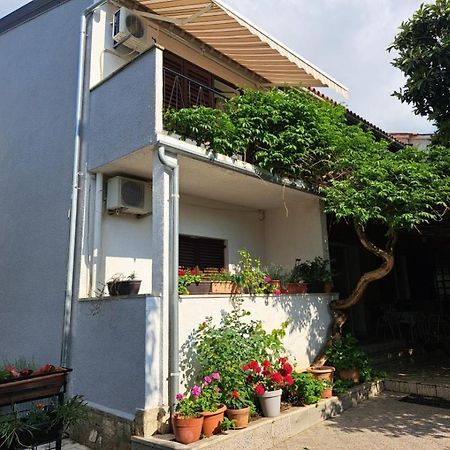 Accomodation Mirjana Rooms Porec Bagian luar foto
