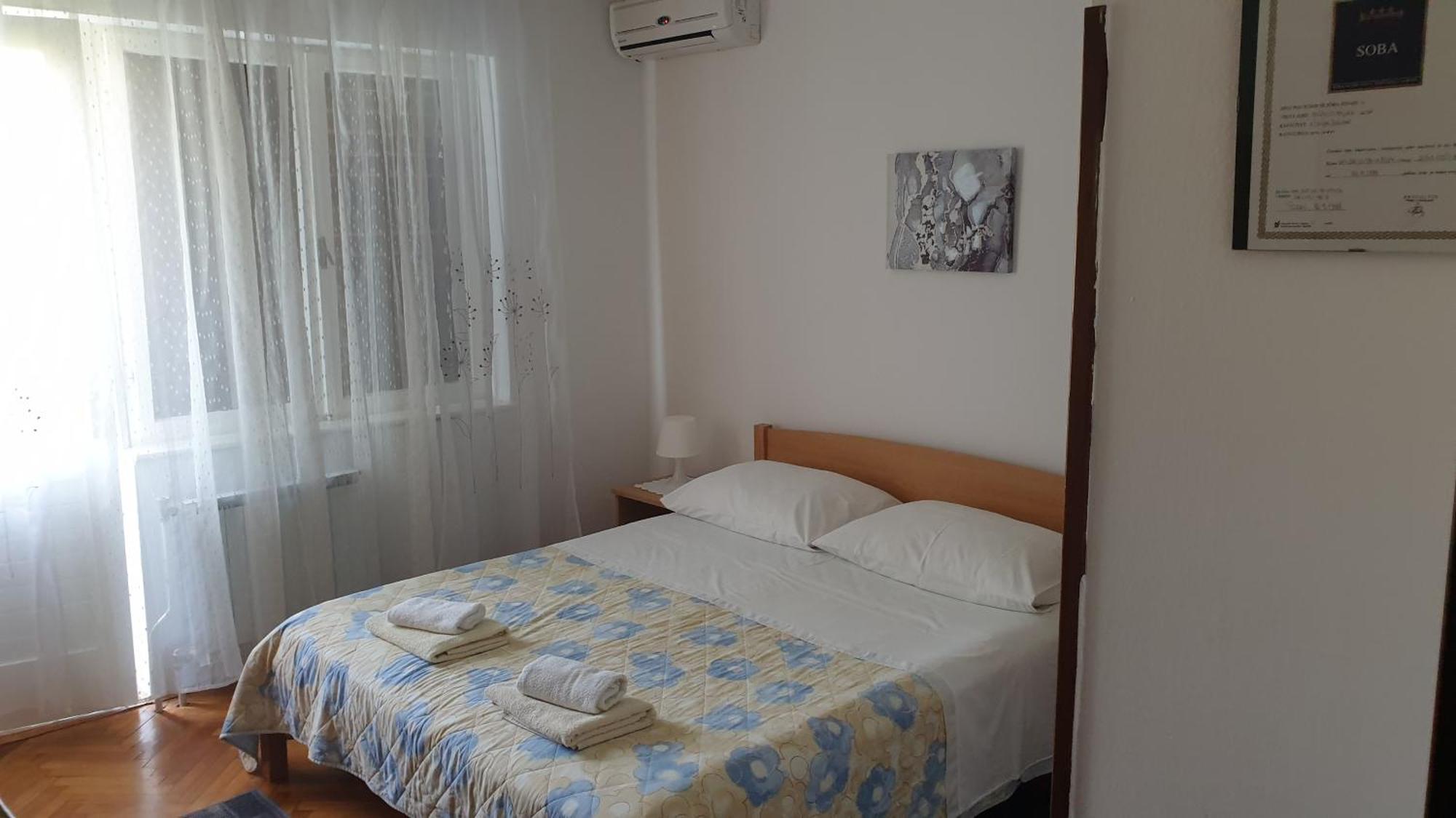 Accomodation Mirjana Rooms Porec Bagian luar foto