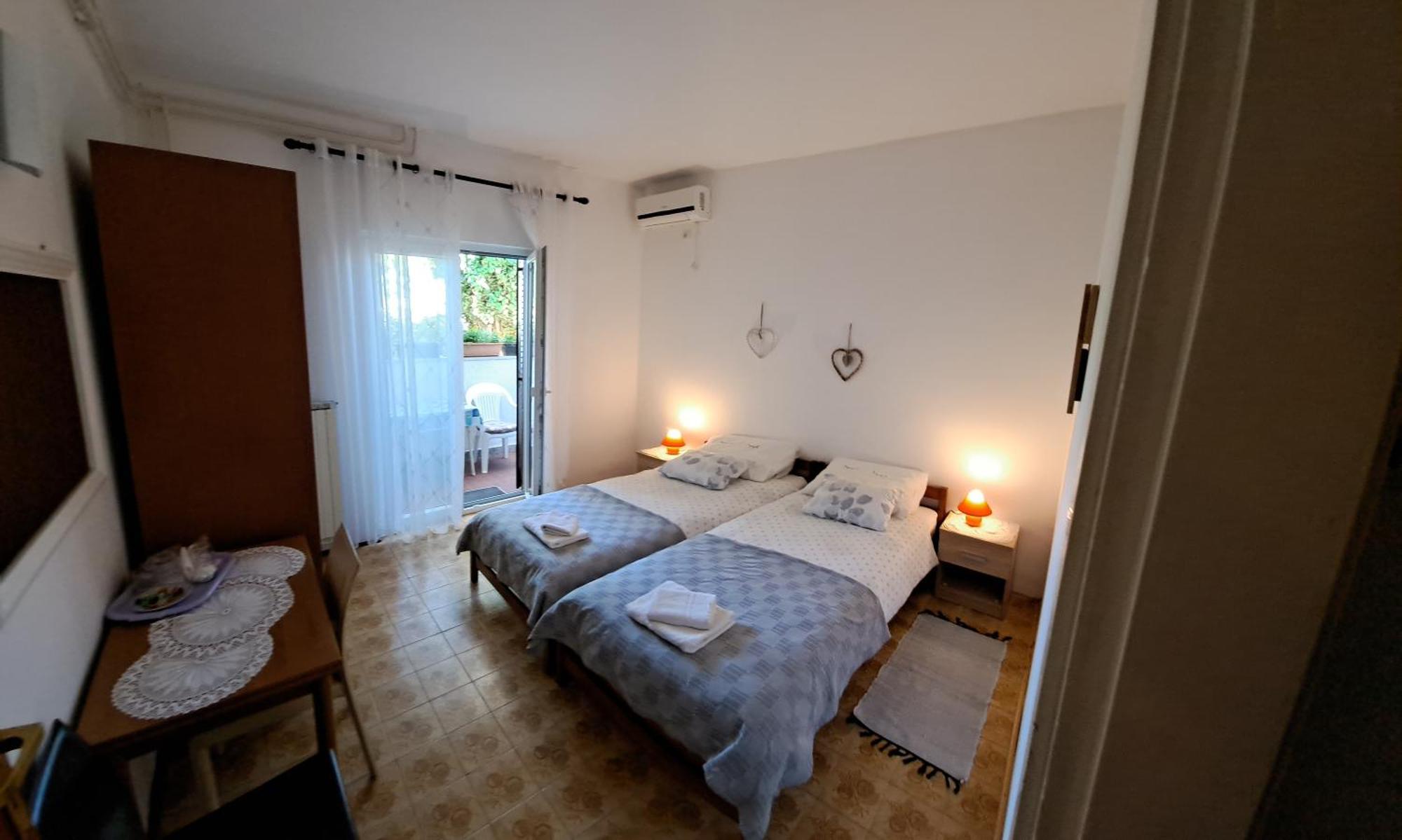 Accomodation Mirjana Rooms Porec Bagian luar foto